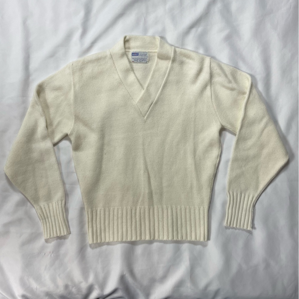 vintage amf cream v-neck sweater size 38 small